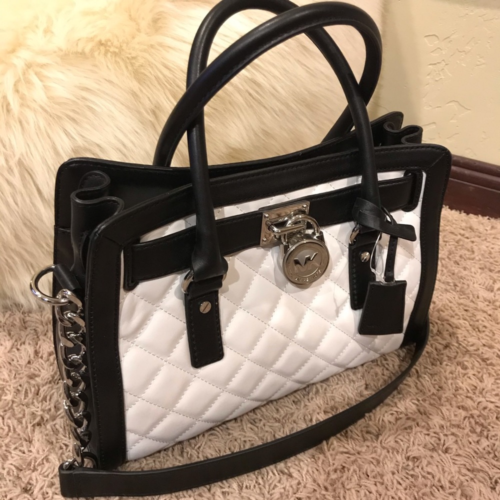 New MK Hamilton quilted east/west satchel blk/wht